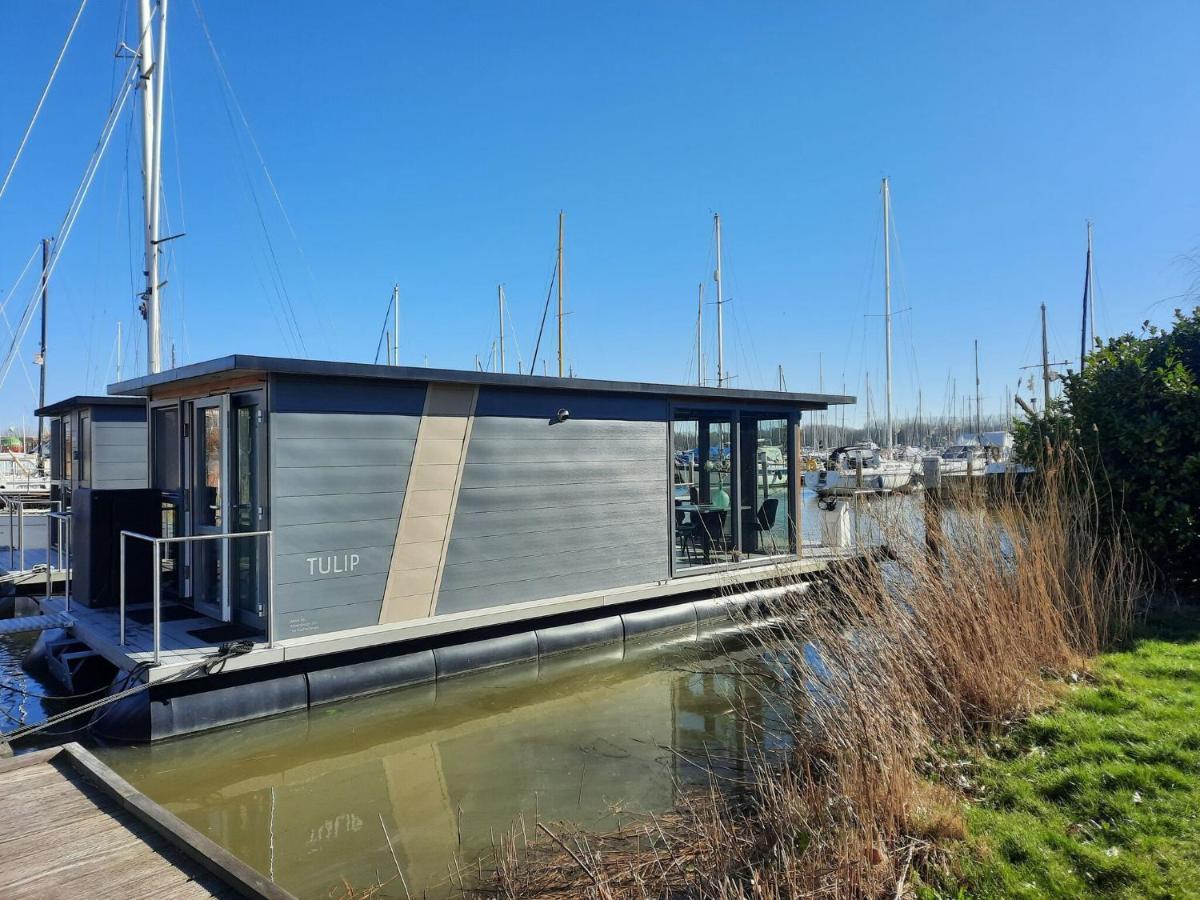 Waterfront Houseboat Near The Centre 호텔 모니켄담 외부 사진