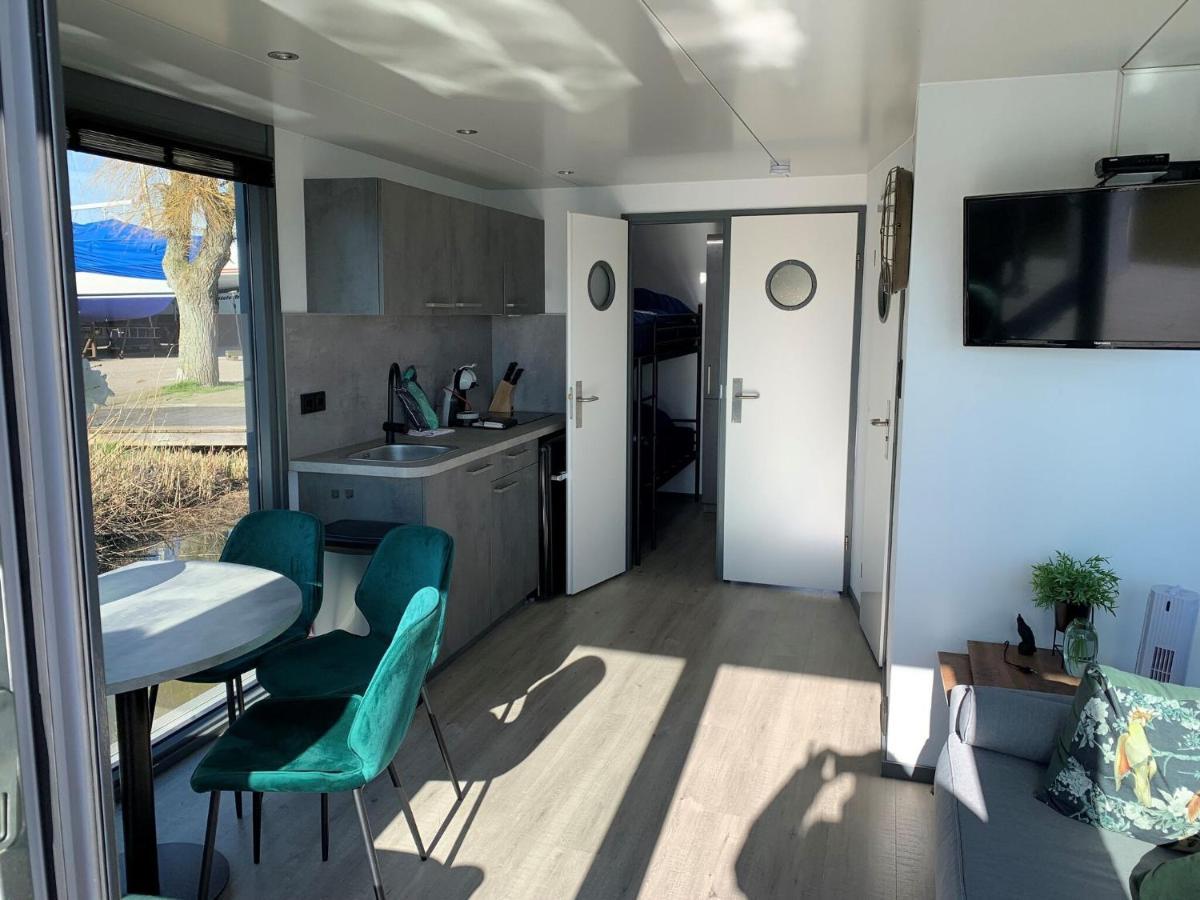Waterfront Houseboat Near The Centre 호텔 모니켄담 외부 사진