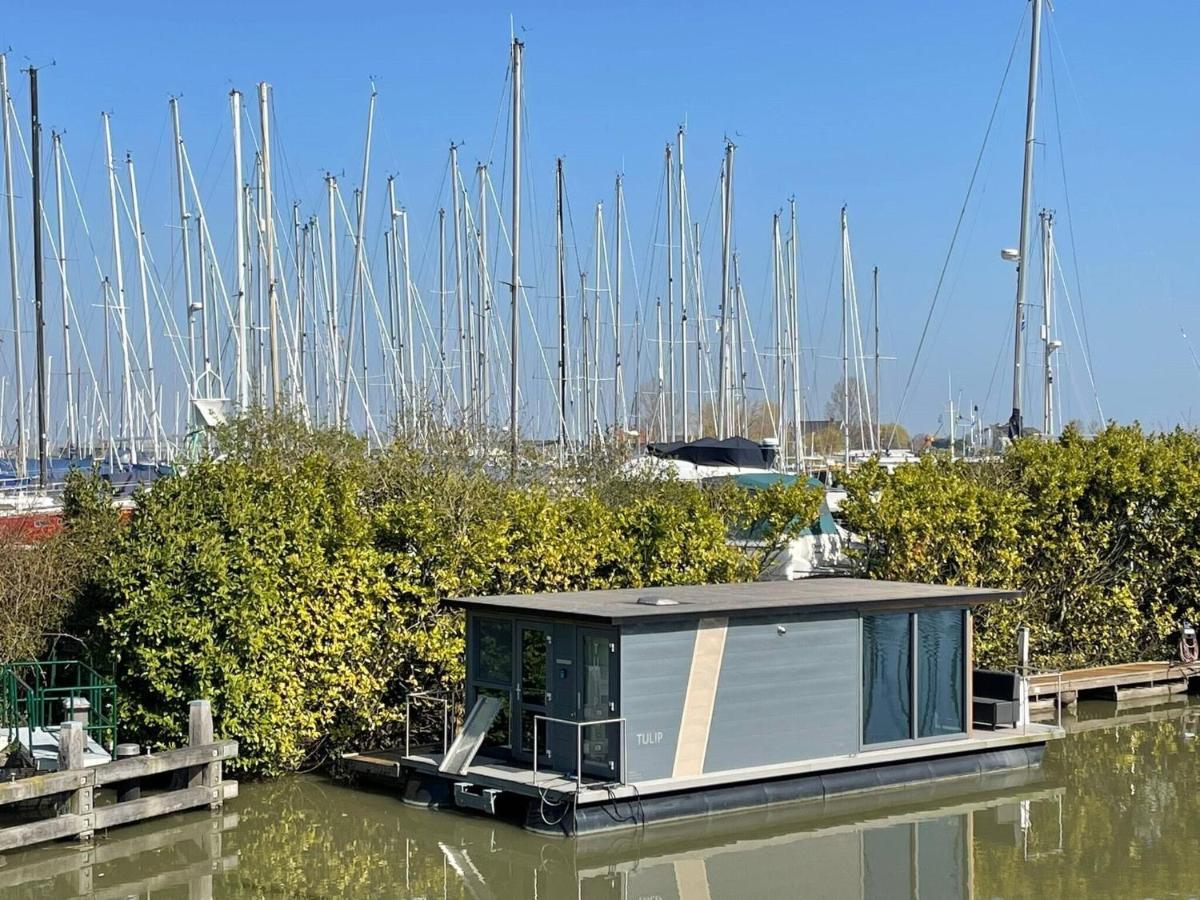 Waterfront Houseboat Near The Centre 호텔 모니켄담 외부 사진